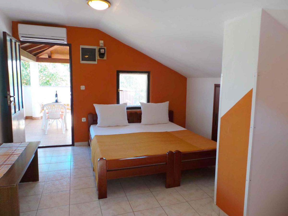Apartment In Valbandon/Istrien 11261 Dış mekan fotoğraf